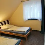 Nyaraló Na Lesnej Pogorzelica